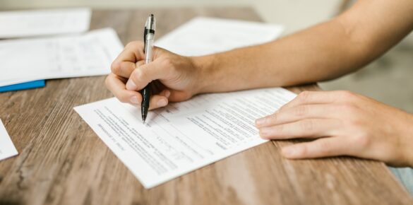 Wypełnienie deklaracji ZUS ZZA – jak to zrobić?