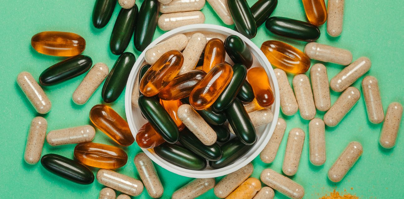 Probiotyki po antybiotyku. Jak długo osłaniać mikroflorę?